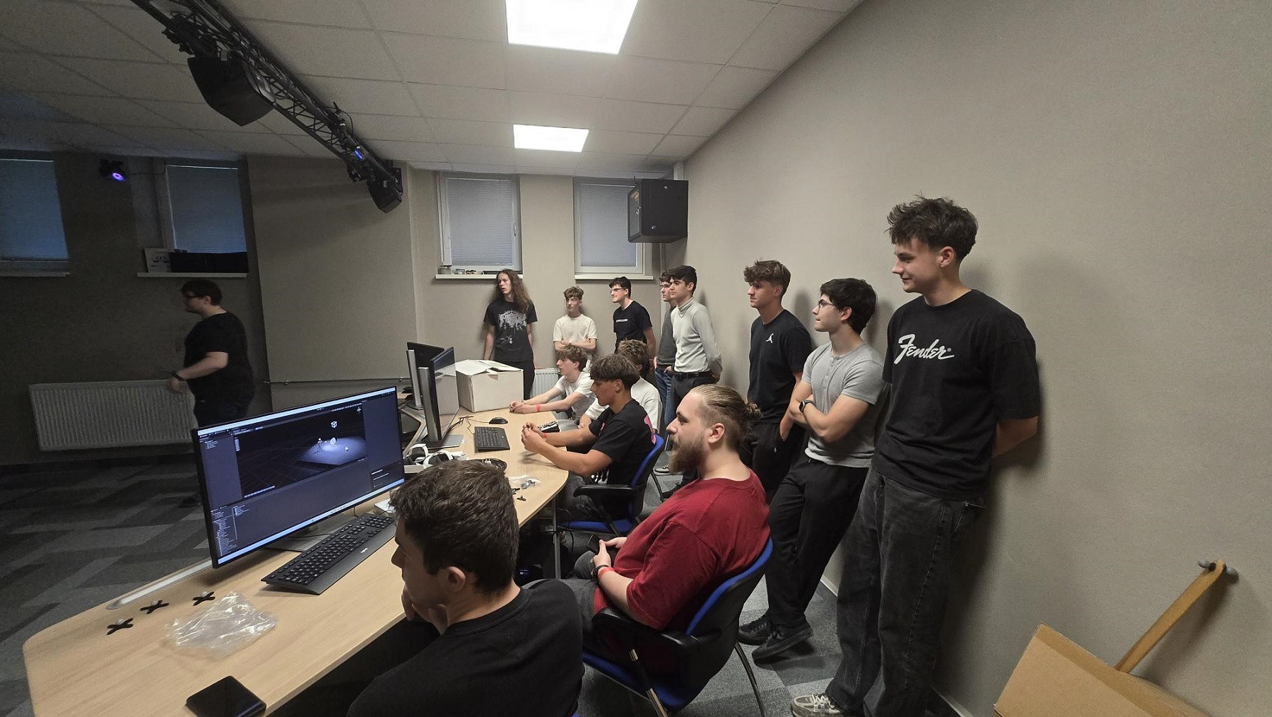 Úspešná realizácia workshopu pre stredoškolákov v rámci inžinierskeho projektu