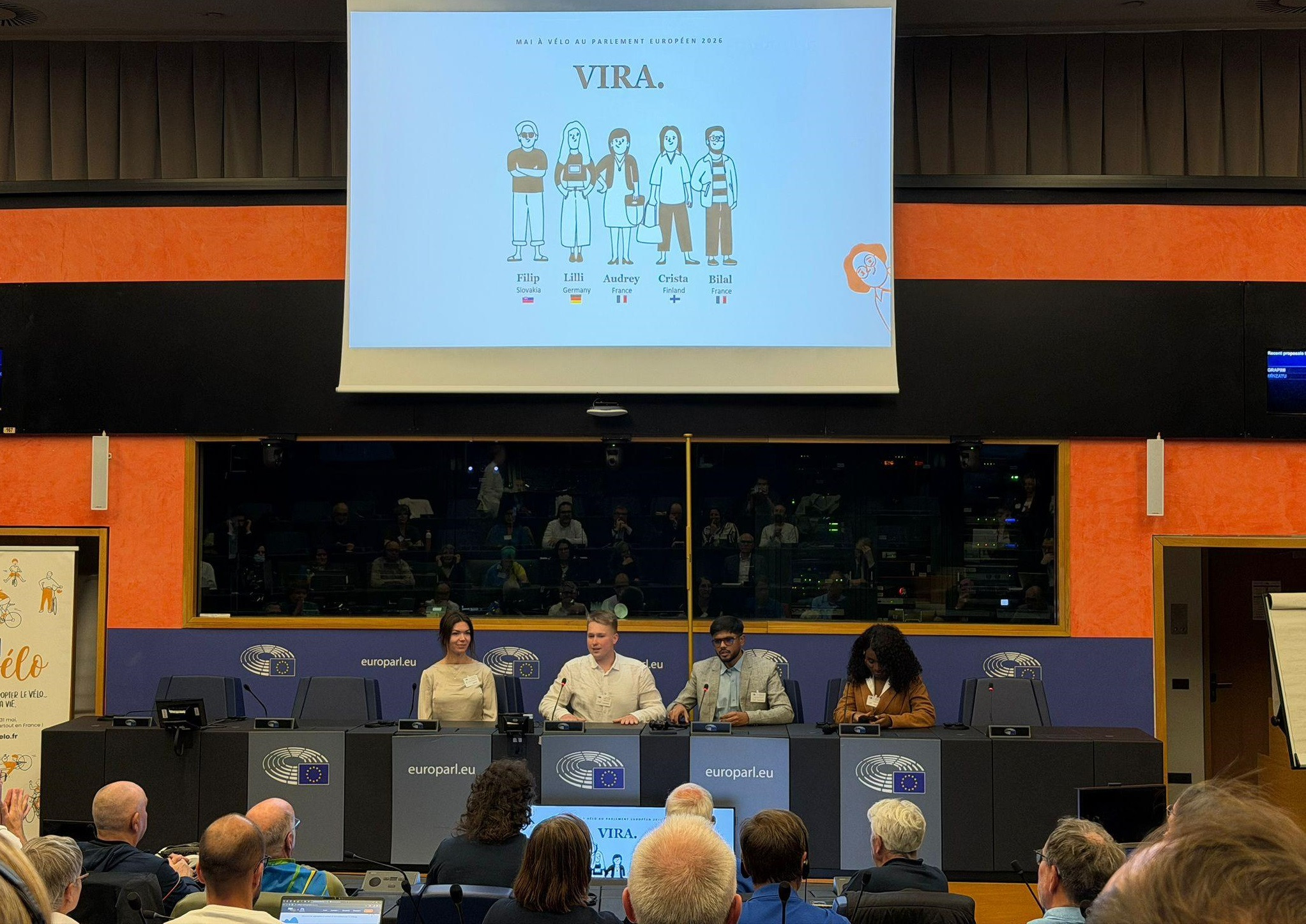Prezentácia víťazného študentského projektu VIRA v Európskom parlamente v Štrassburgu