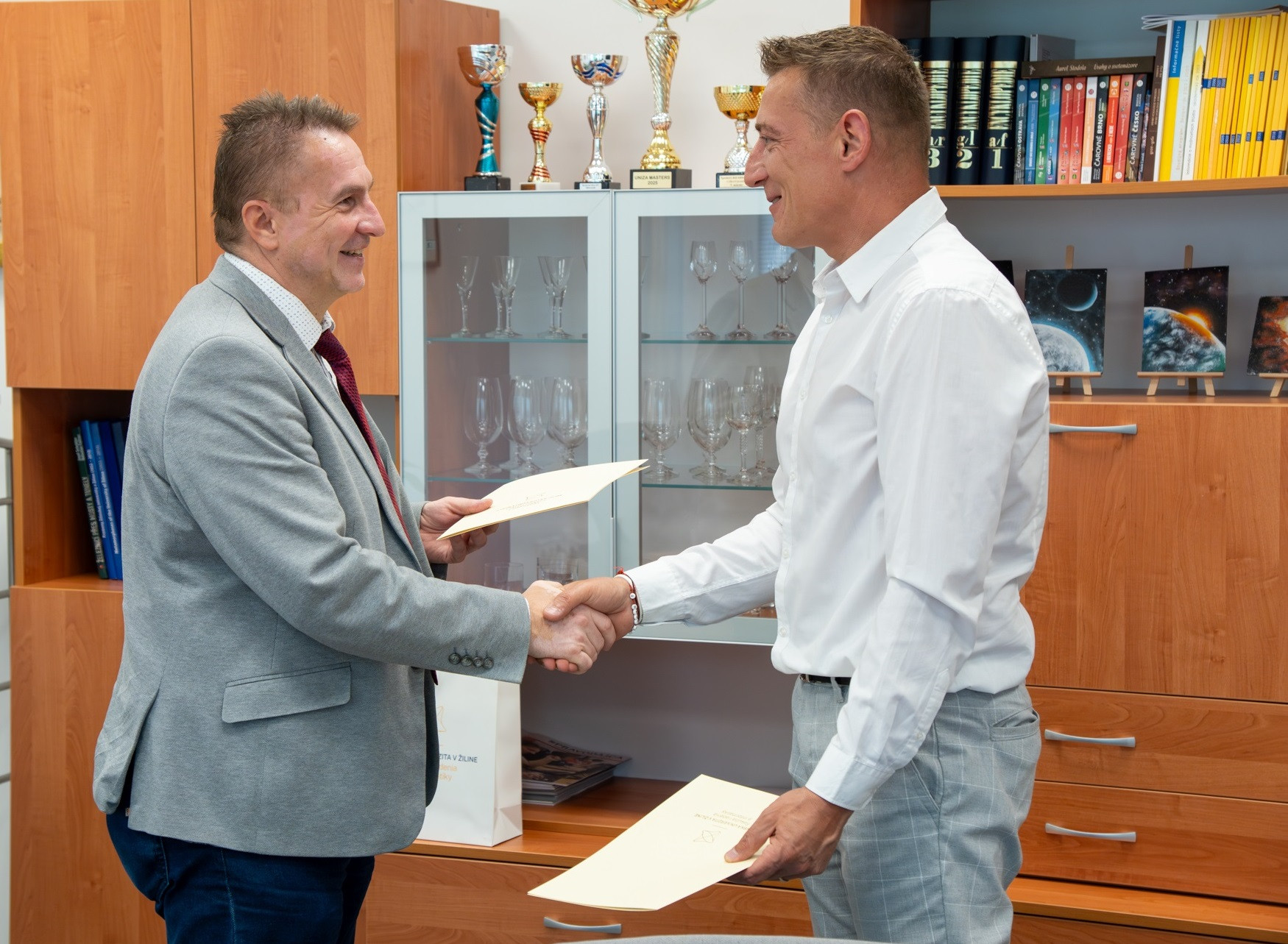 Uzatvorenie partnerstva FRI UNIZA so spoločnosťou msg life Slovakia
