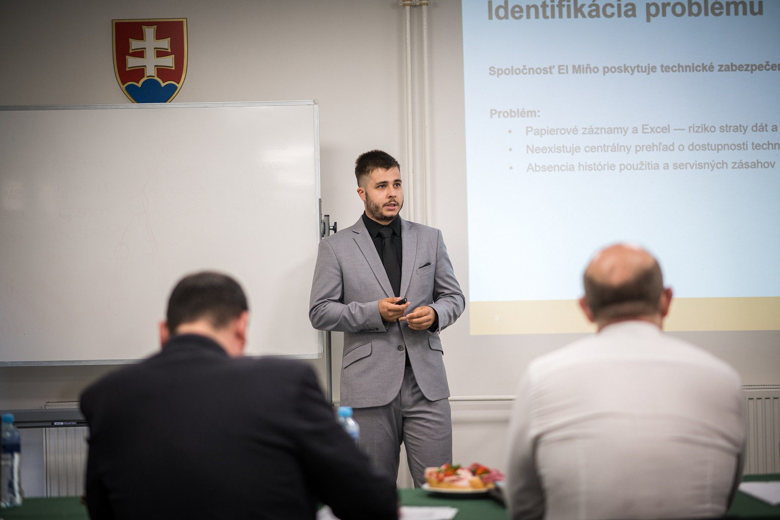 Bakalárske štátnice v akademickom roku 2025/2026 na FRI UNIZA