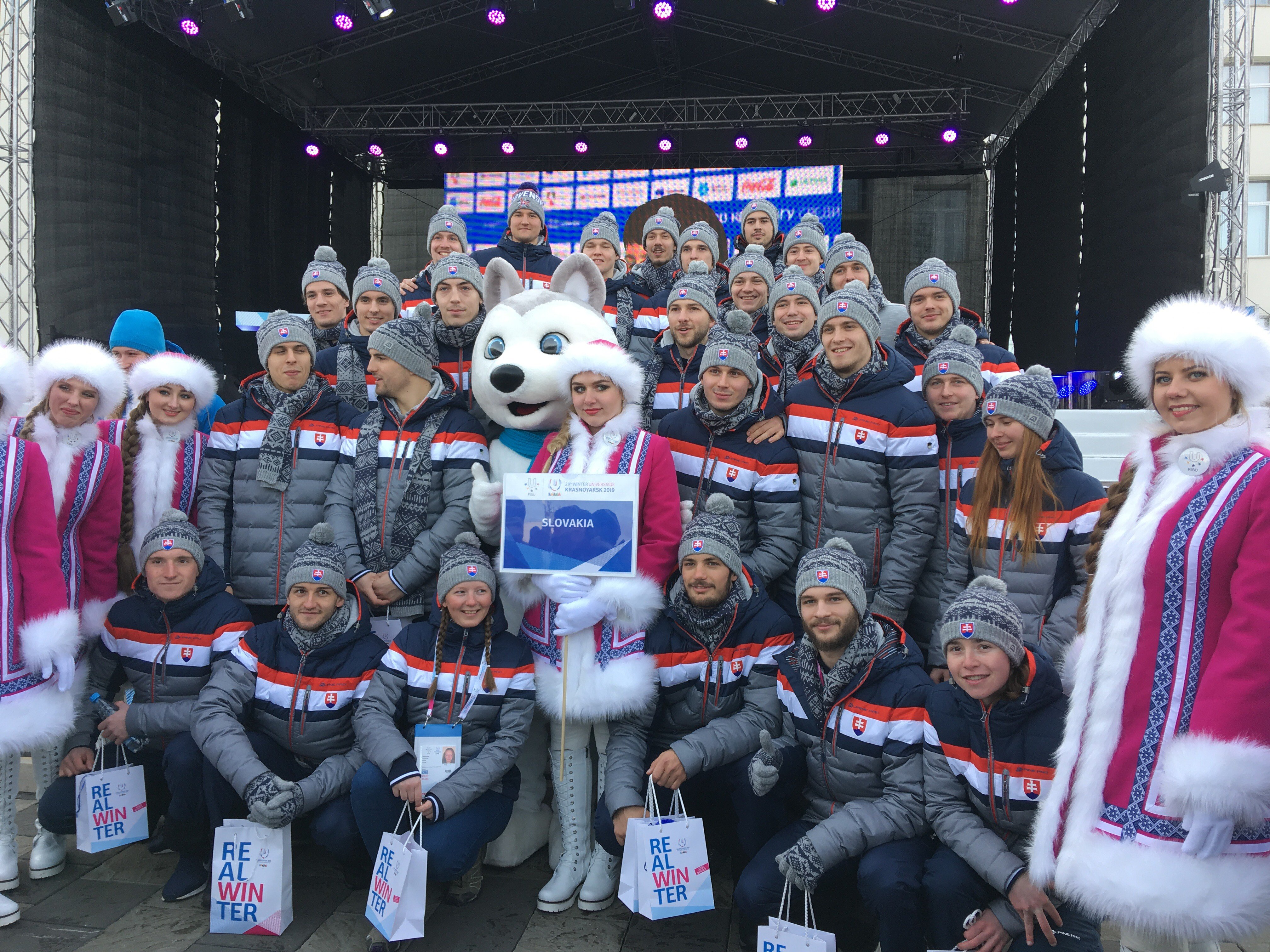 Vzorná reprezentácia FRI UNIZA na Zimnej svetovej univerziáde v Krasnoyarsku, Sibír 